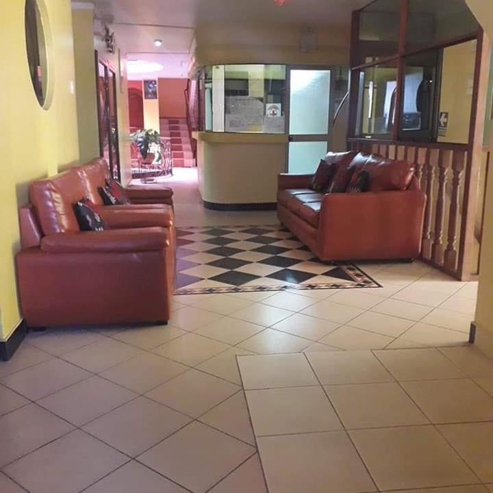 Hotel Hospedaje Karol Ayacucho Exteriér fotografie