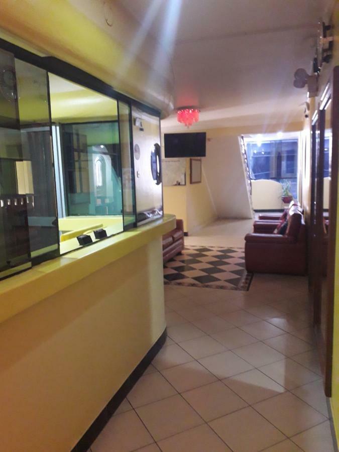 Hotel Hospedaje Karol Ayacucho Exteriér fotografie